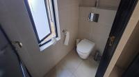 Bathroom 3+ of property in Glenvista