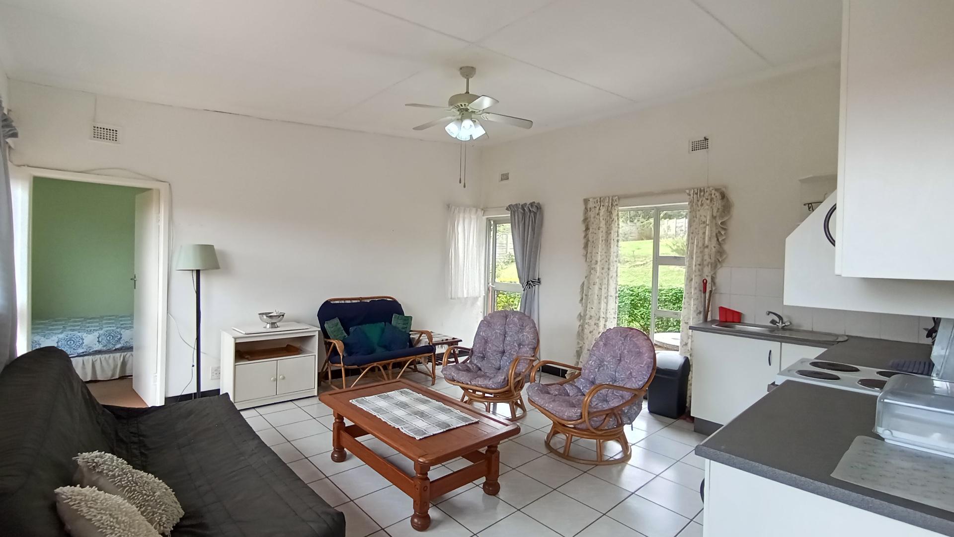 Flatlet - 82 square meters of property in Uvongo