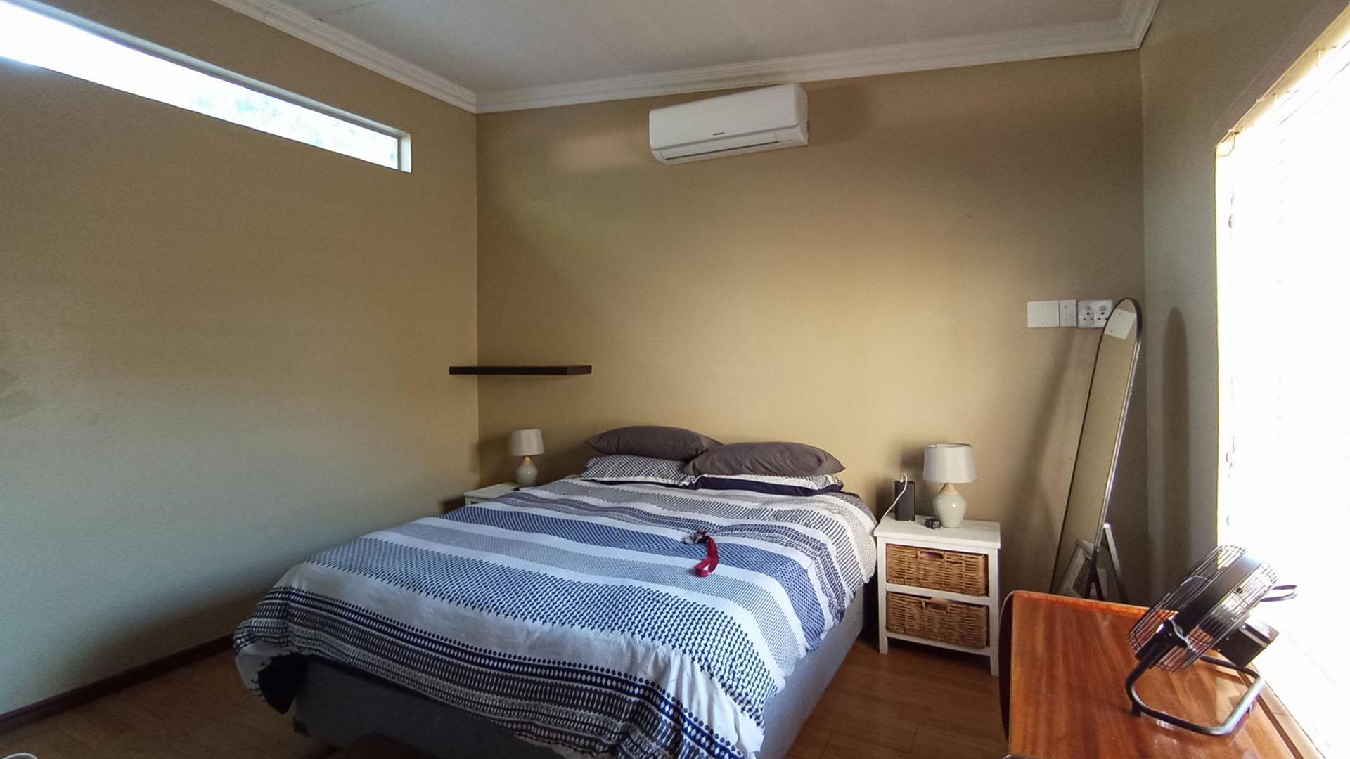 Main Bedroom - 21 square meters of property in Villieria