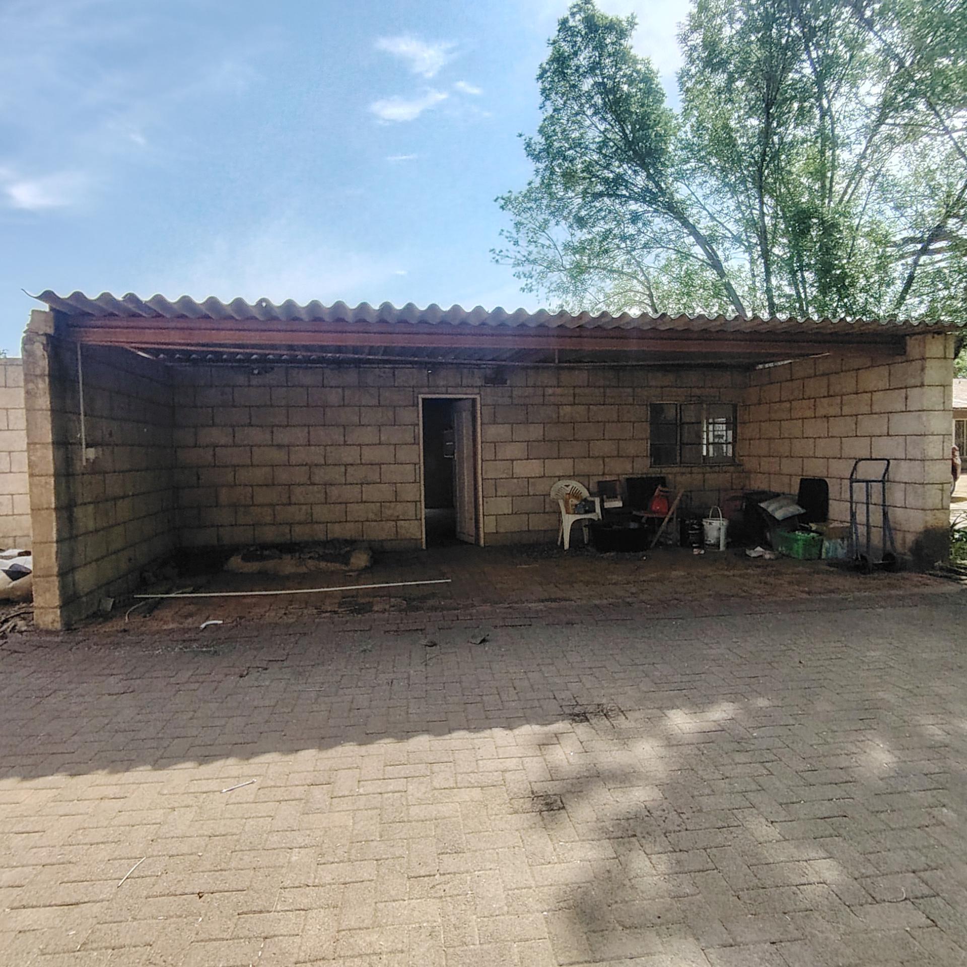 Backyard of property in Roodewal