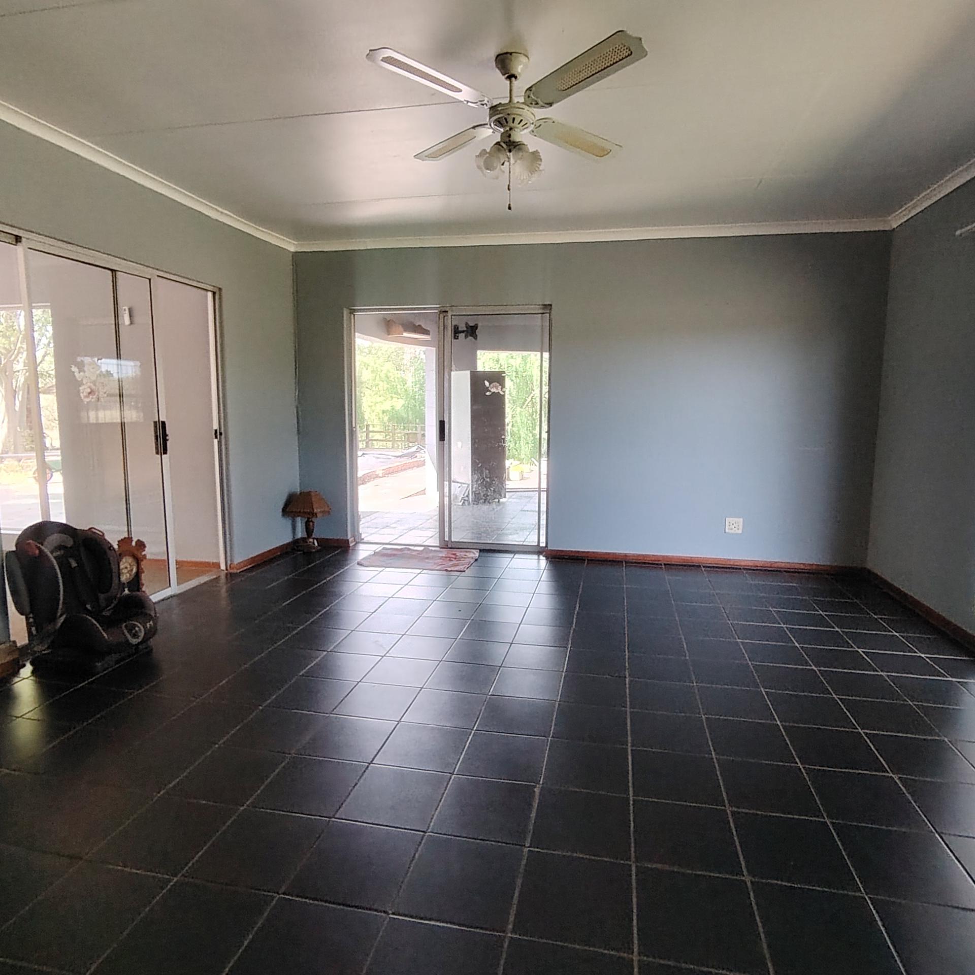 Dining Room of property in Roodewal