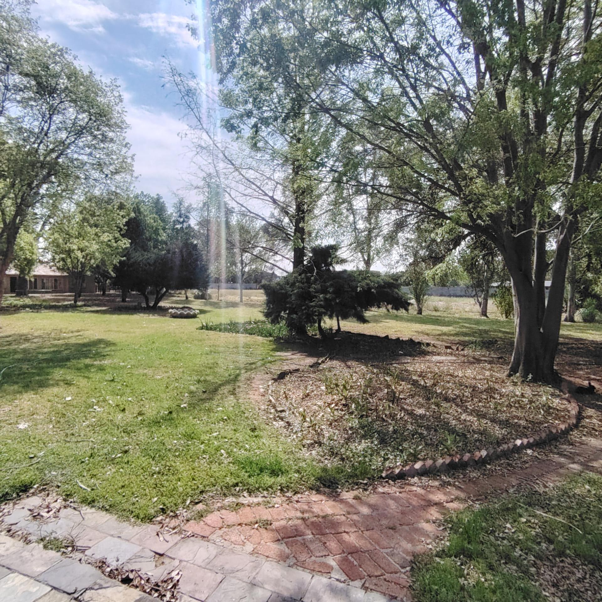 Front View of property in Roodewal