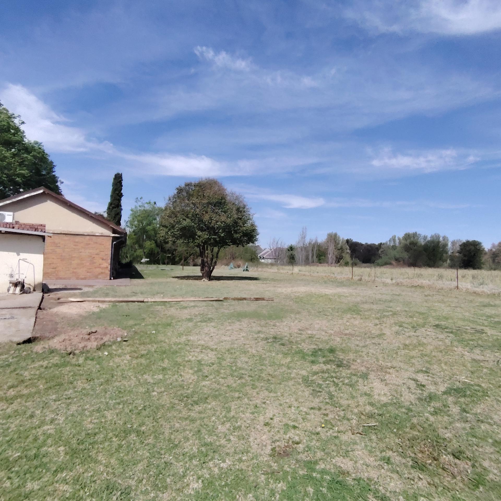 Backyard of property in Roodewal