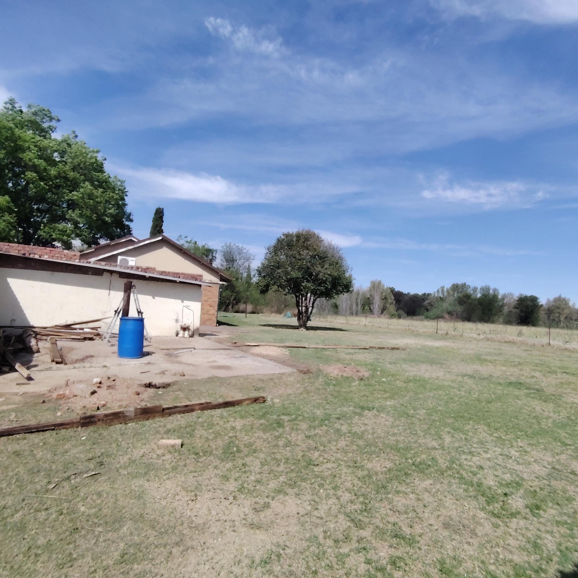 Backyard of property in Roodewal