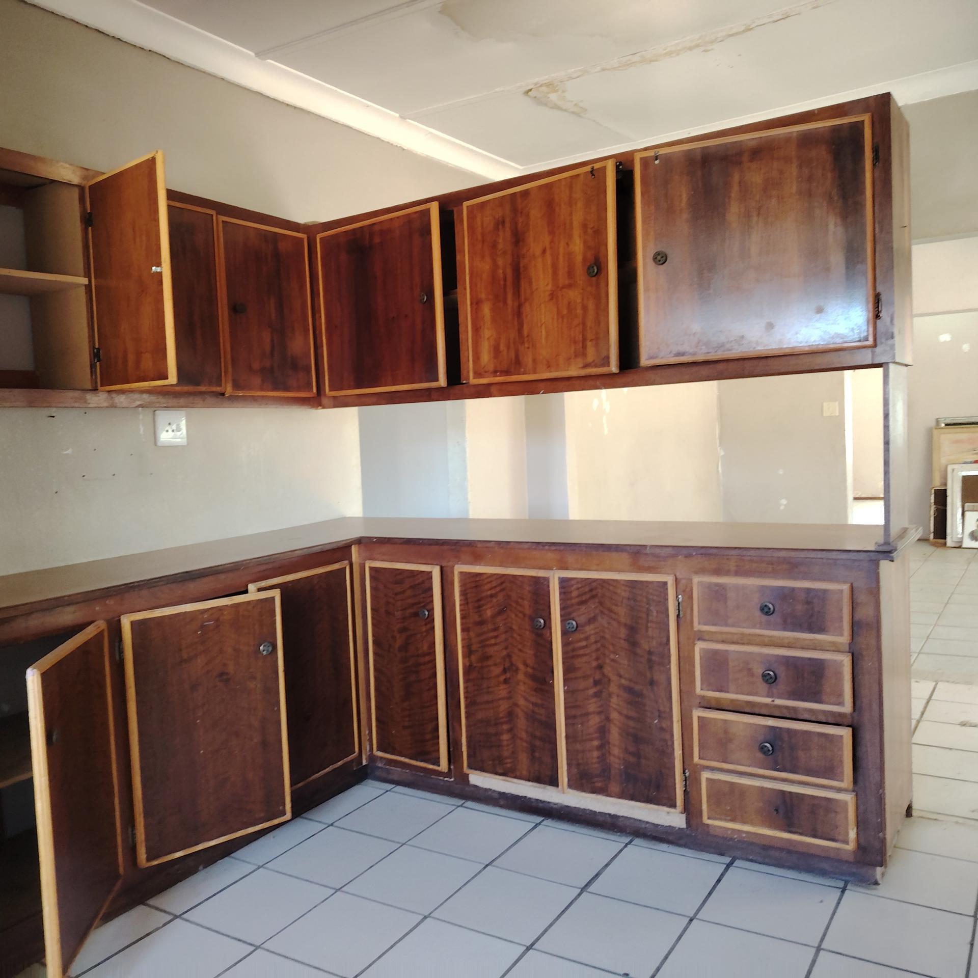 Kitchen of property in Roodewal