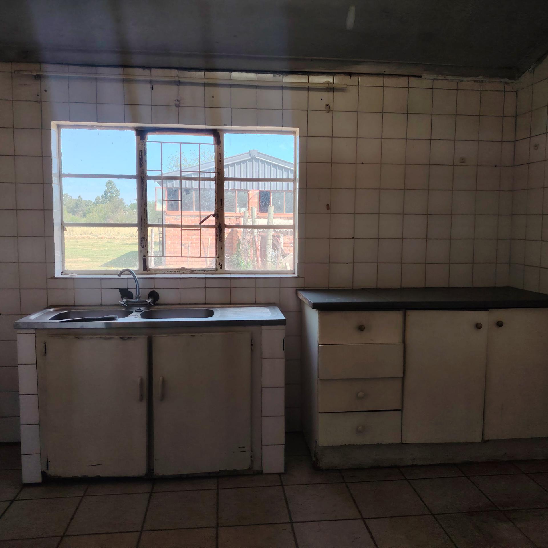 Kitchen of property in Roodewal