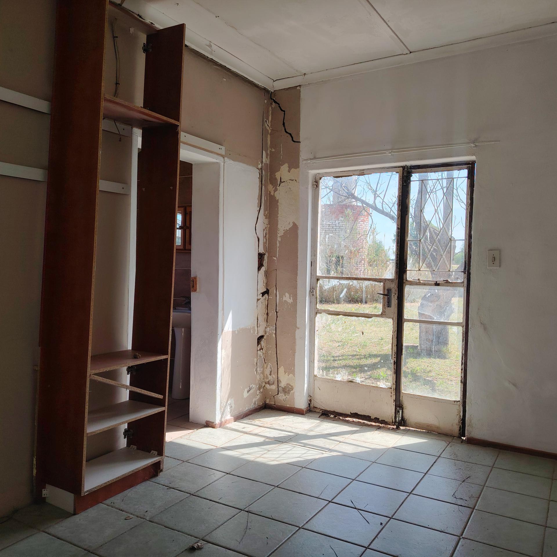 Bed Room 5+ of property in Roodewal