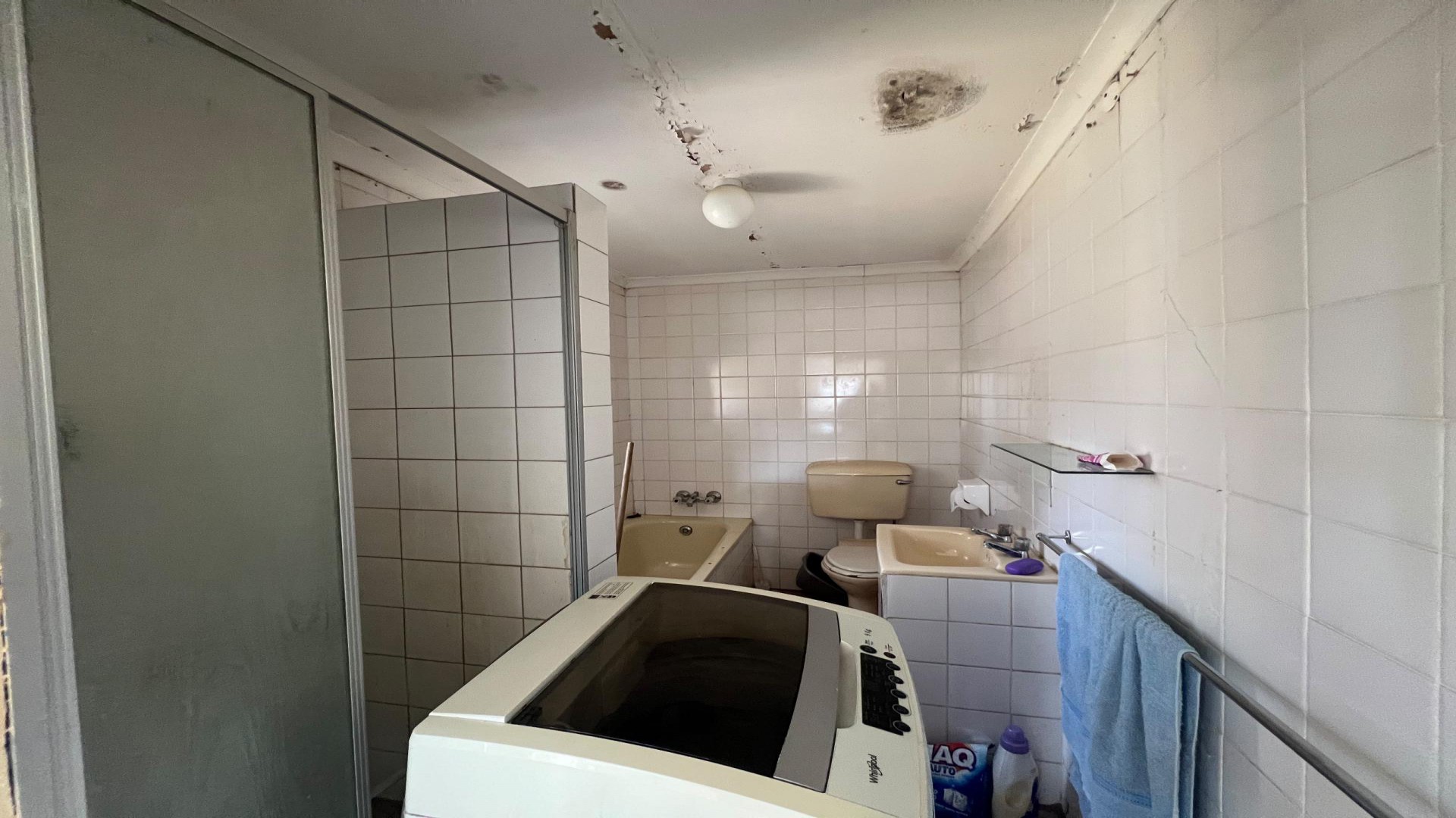 Bathroom 2 of property in Roodewal