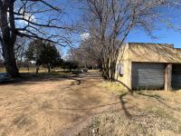 Garage of property in Roodewal