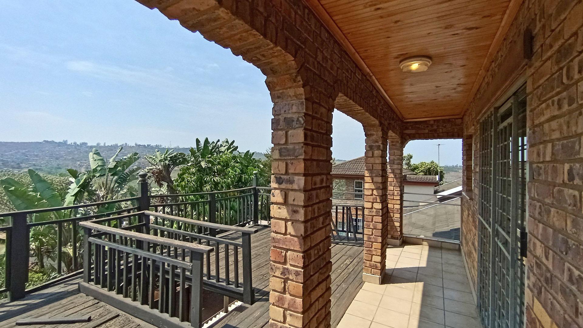 Balcony - 39 square meters of property in Pietermaritzburg (KZN)
