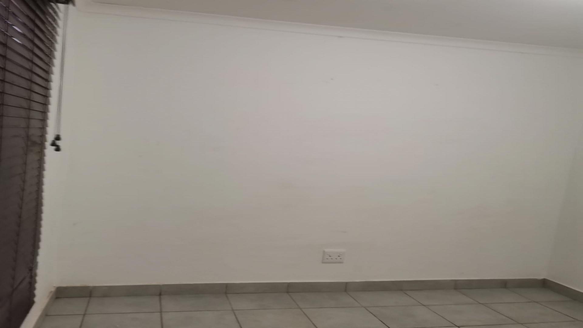 Bed Room 2 - 9 square meters of property in Savanna City