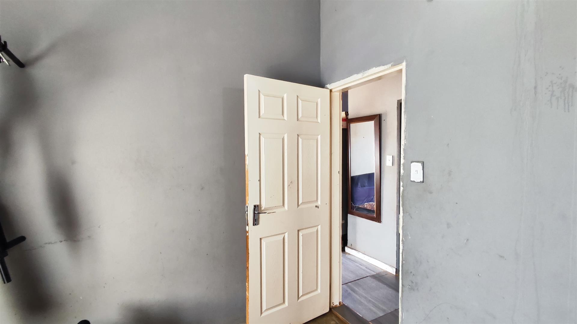 Bed Room 2 - 9 square meters of property in Savanna City