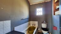Bathroom 1 - 5 square meters of property in Savanna City