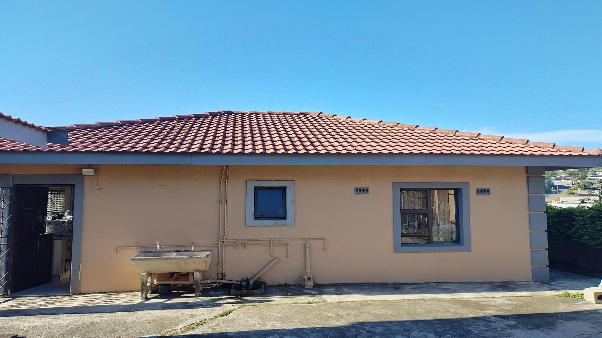 Backyard of property in Umlazi