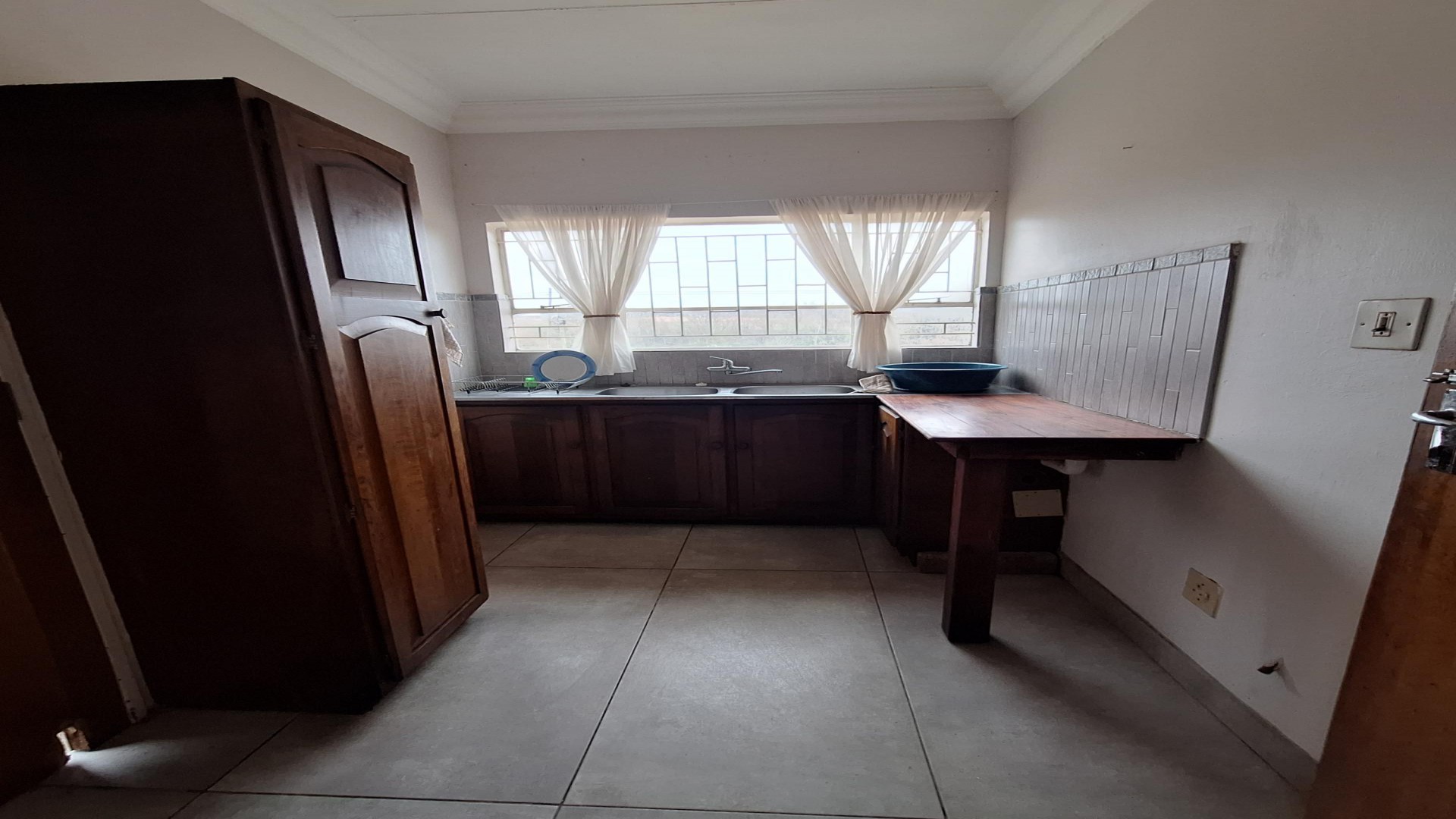 Kitchen of property in Frankfort
