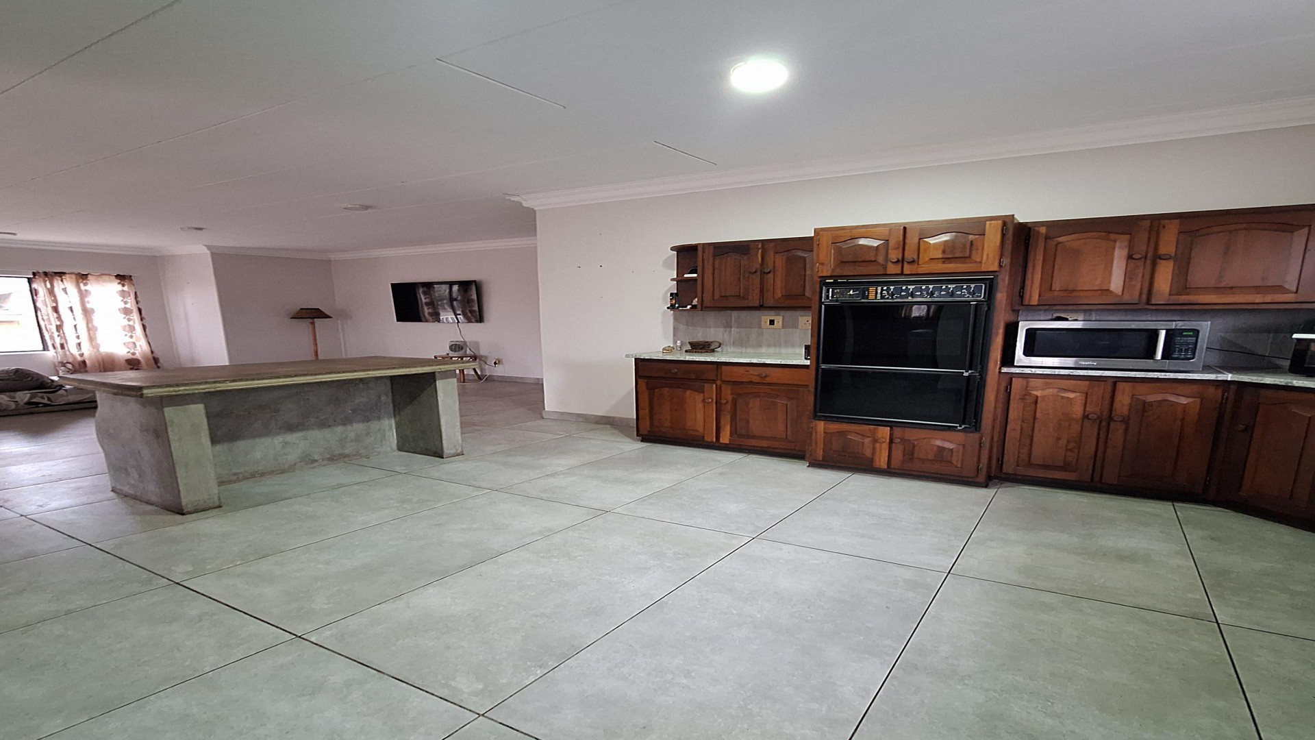 Kitchen of property in Frankfort