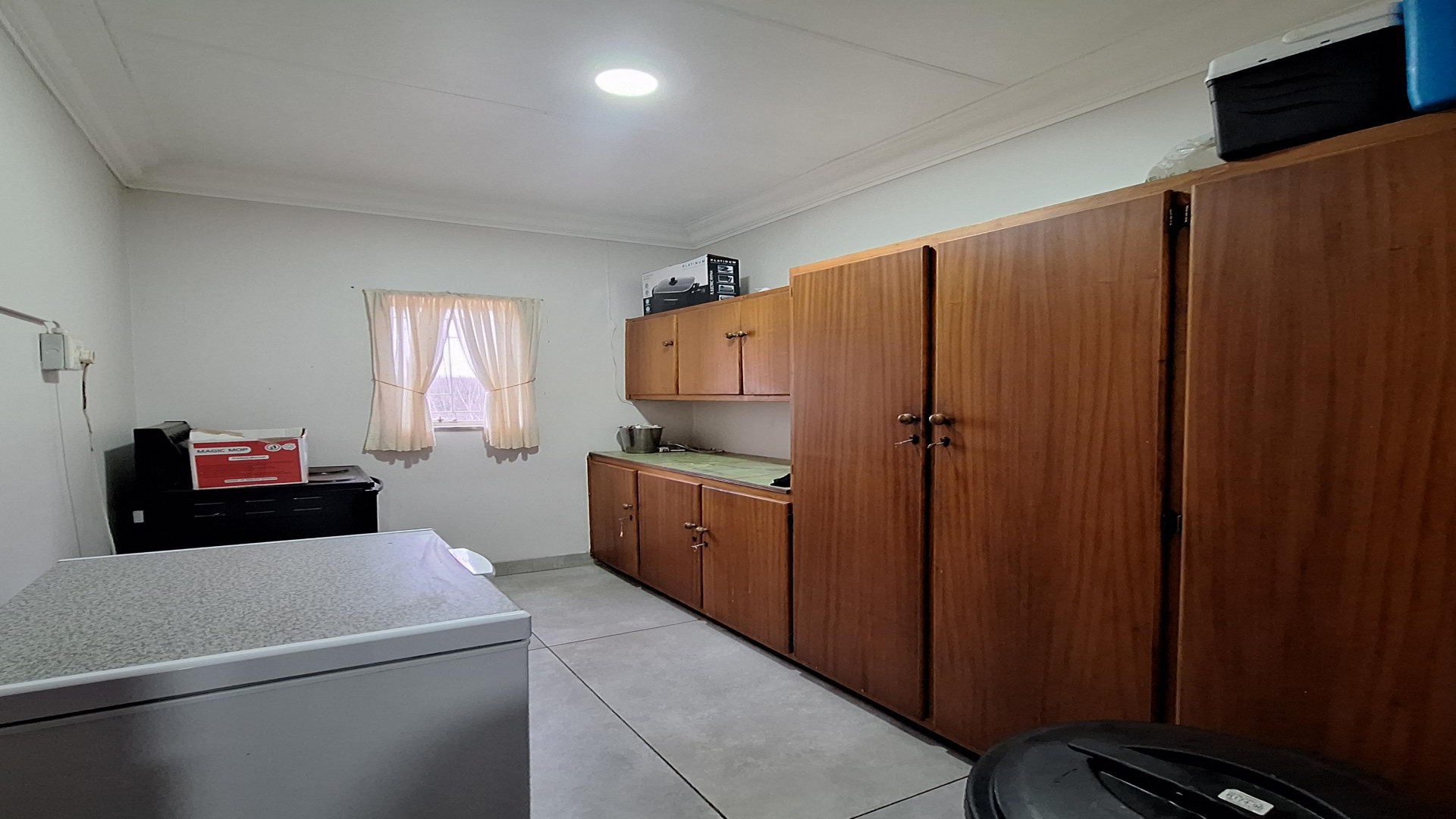 Kitchen of property in Frankfort