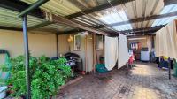 Patio - 59 square meters of property in Mayberry Park