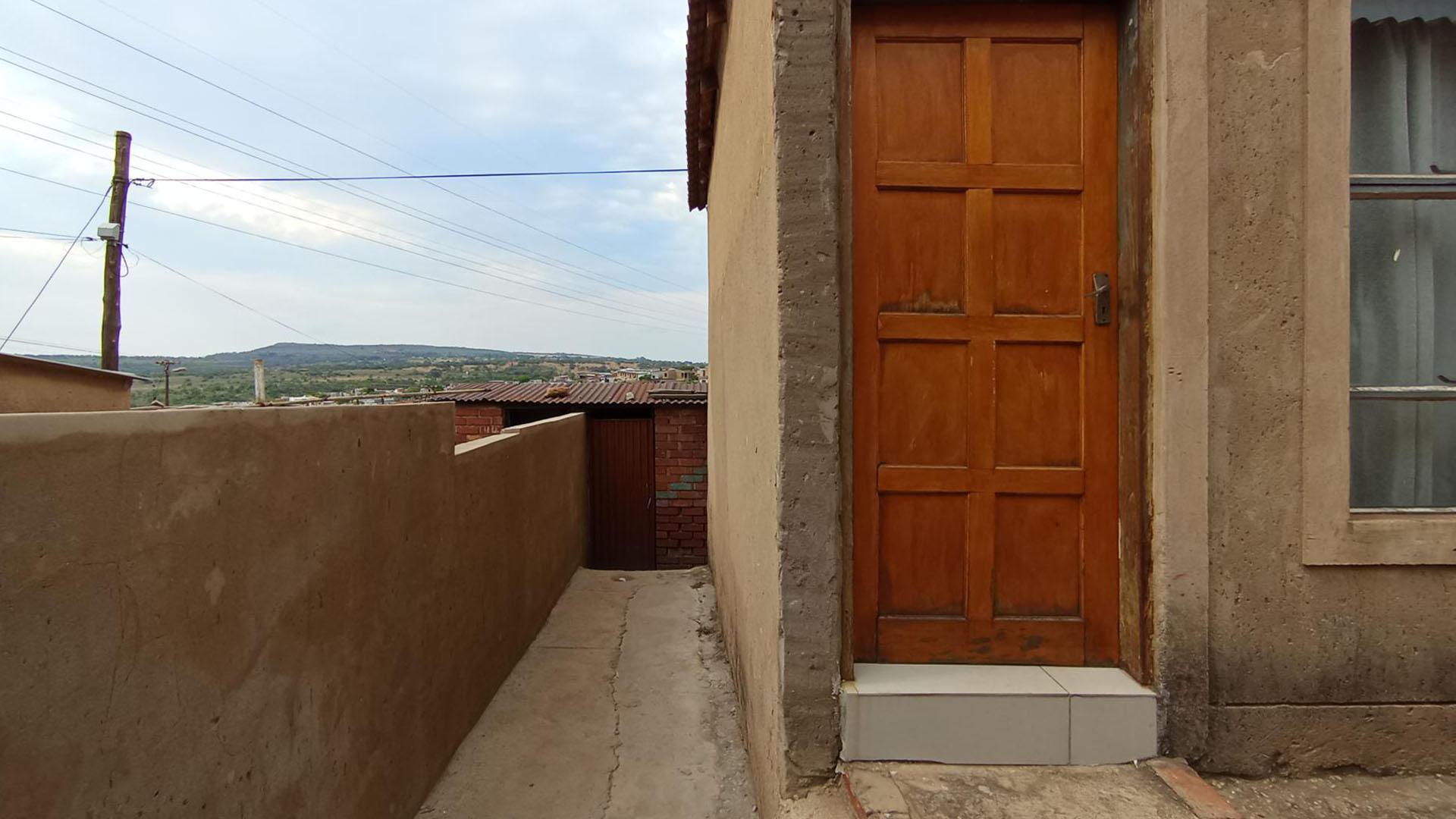 Backyard of property in Saulsville