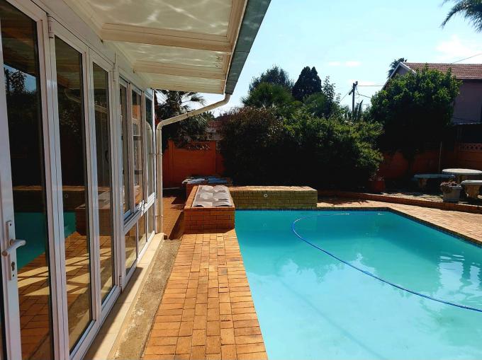5 Bedroom House for Sale For Sale in Verwoerdpark - MR694231