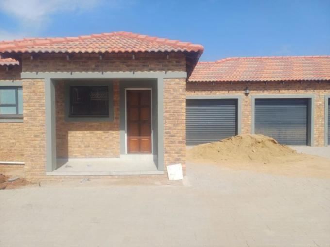 2 Bedroom Sectional Title for Sale For Sale in Riversdale - MR694237