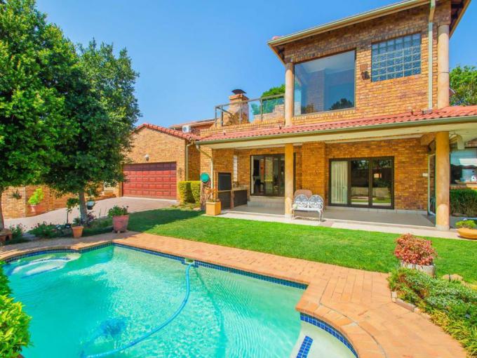 4 Bedroom House for Sale For Sale in Randpark Ridge - MR694293