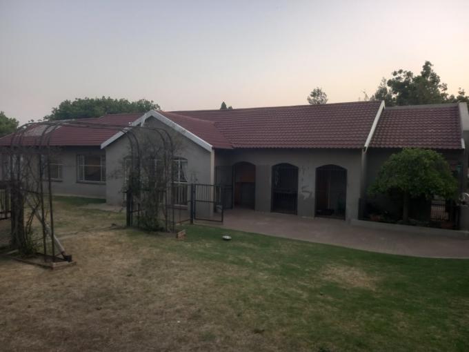 5 Bedroom House for Sale For Sale in Ermelo - MR694310
