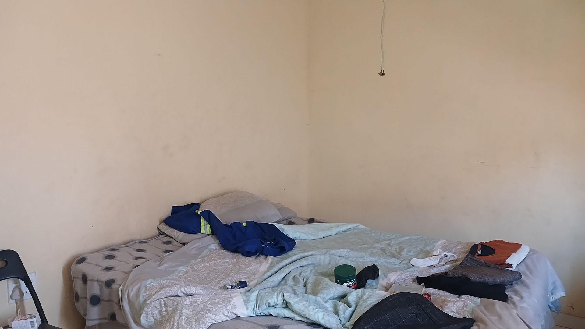 Bed Room 2 - 8 square meters of property in Protea Glen