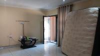 Lounges - 18 square meters of property in Protea Glen