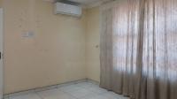 Main Bedroom - 21 square meters of property in Protea Glen