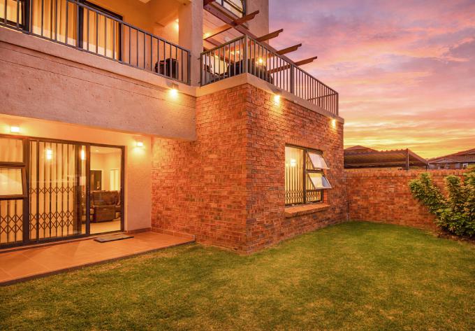 3 Bedroom Apartment for Sale For Sale in Wilgeheuwel  - MR694313