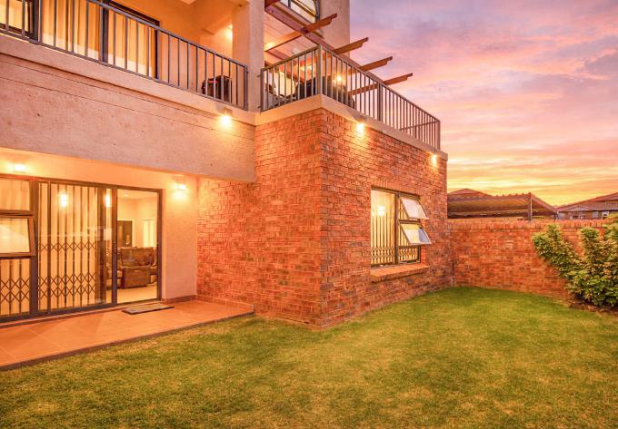 3 Bedroom Apartment for Sale For Sale in Wilgeheuwel  - MR694313