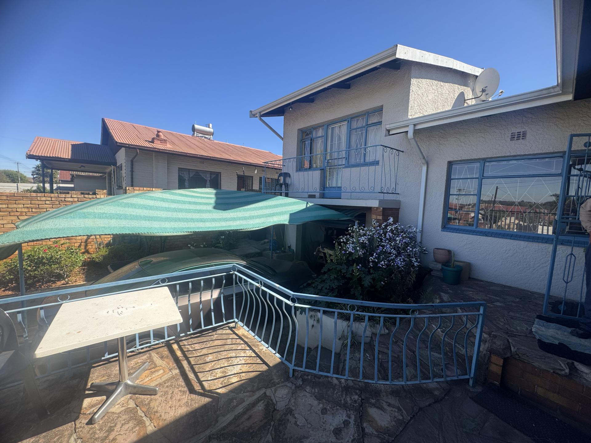  of property in Bosmont