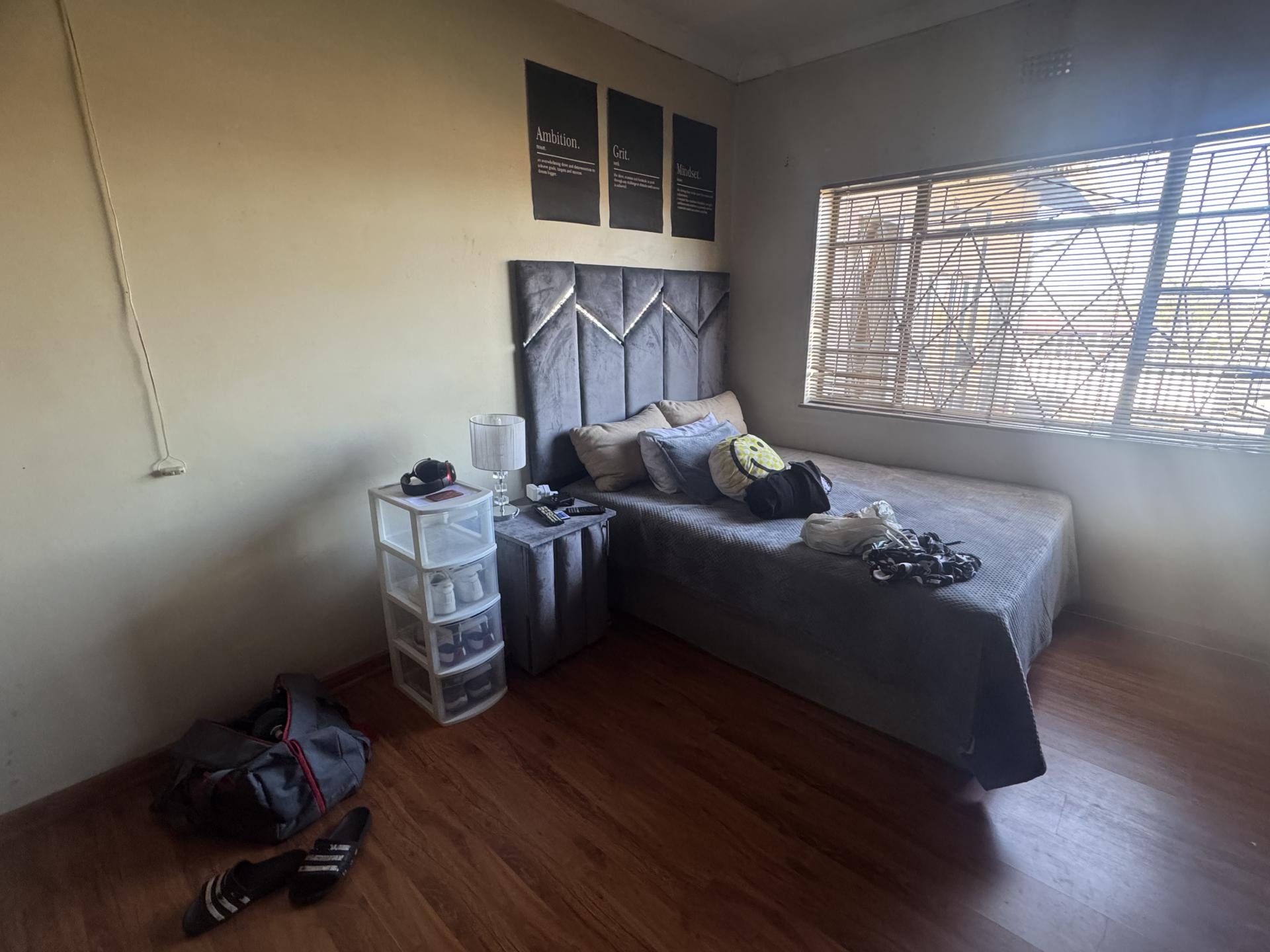  of property in Bosmont