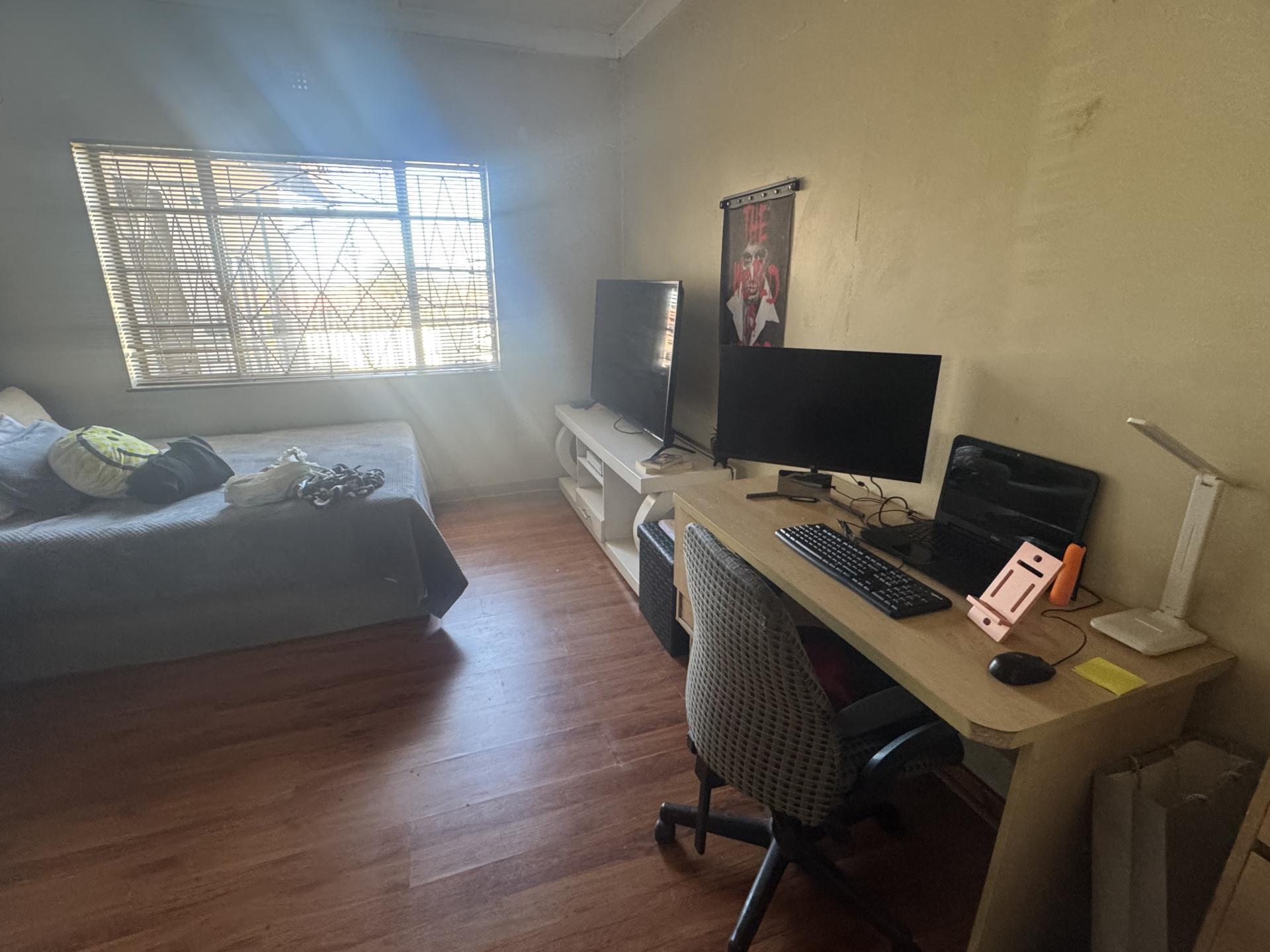  of property in Bosmont