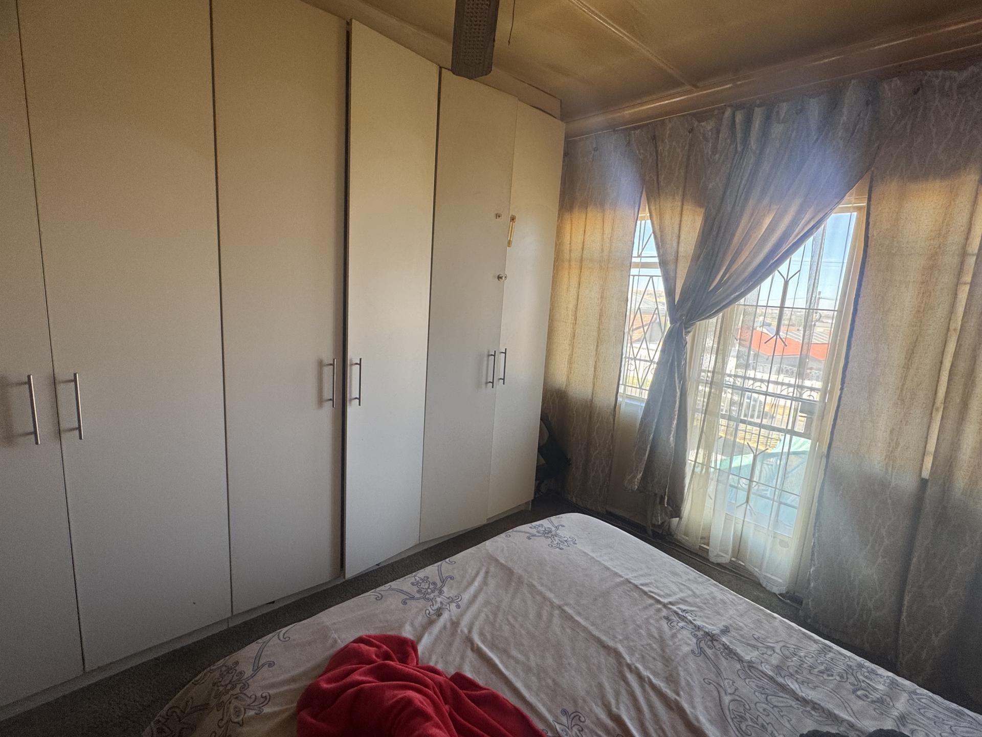  of property in Bosmont