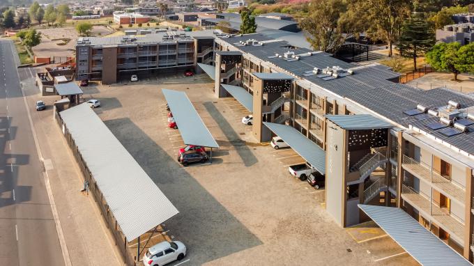 2 Bedroom Sectional Title for Sale For Sale in Ormonde - MR694328