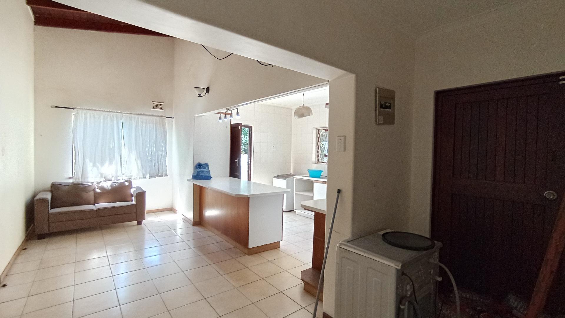 Dining Room - 13 square meters of property in Cato Manor 