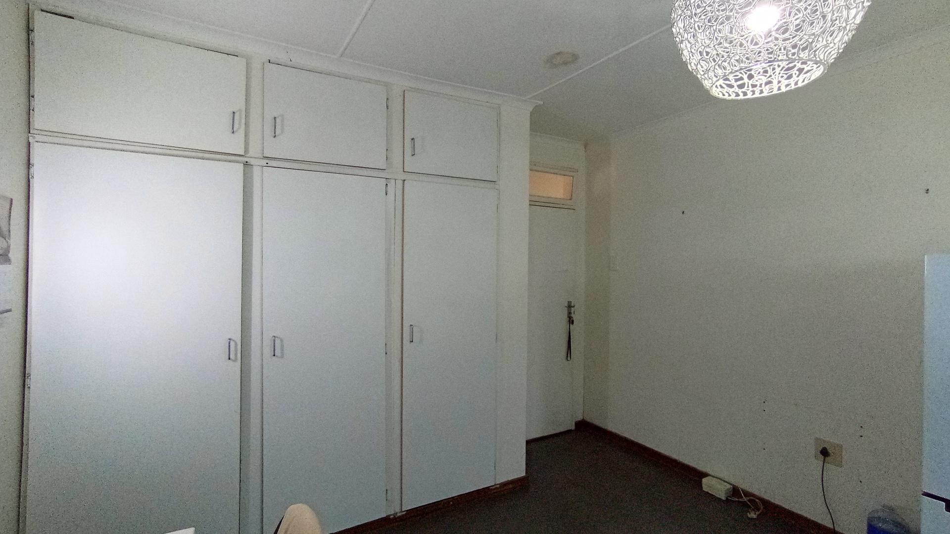 Bed Room 3 - 19 square meters of property in Cato Manor 