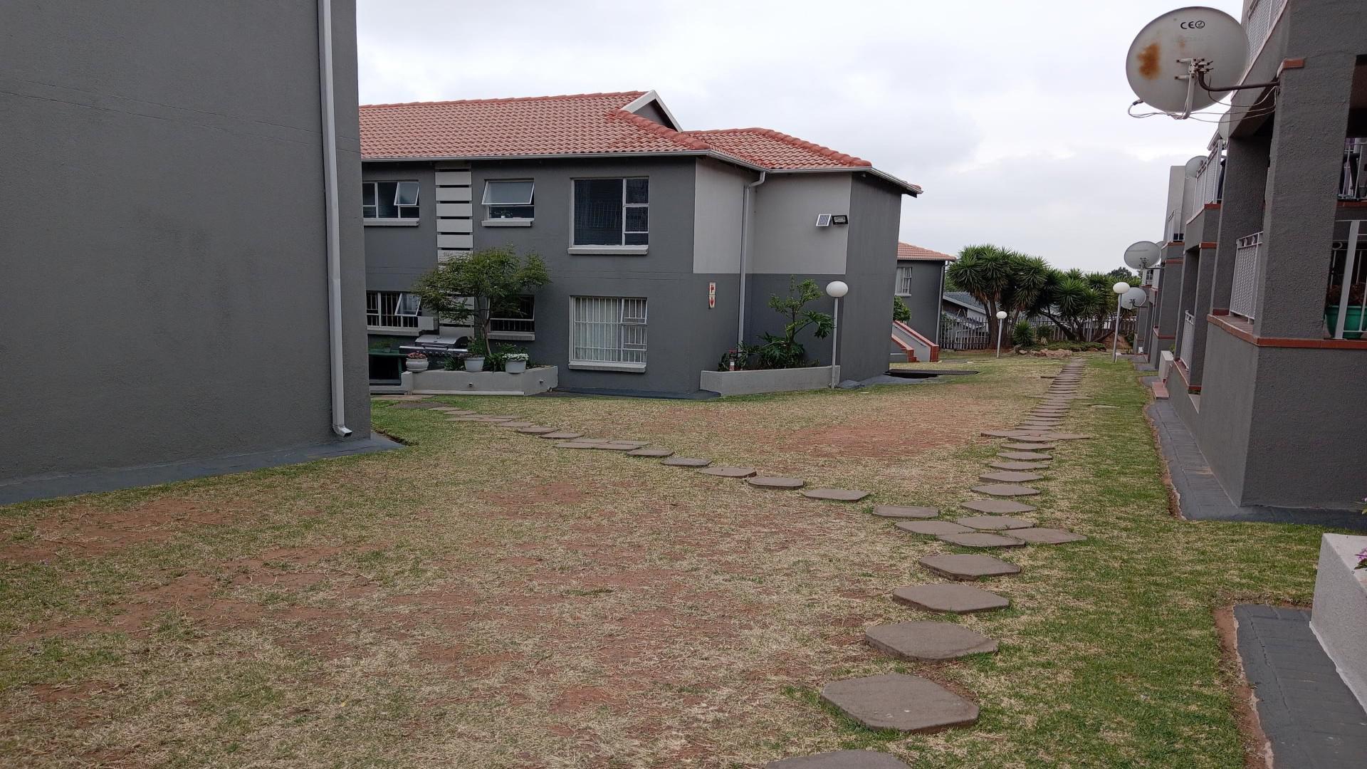 Front View of property in Risana