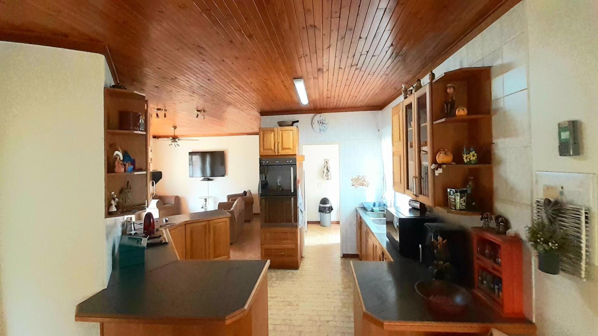 Kitchen of property in Polokwane