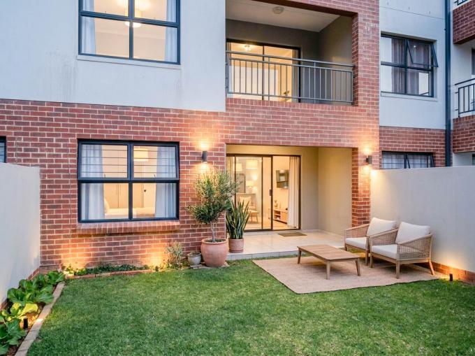 2 Bedroom Apartment for Sale For Sale in Northgate (JHB) - MR694338