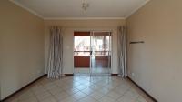 Lounges - 17 square meters of property in Mooikloof Ridge