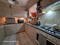  of property in Queensburgh