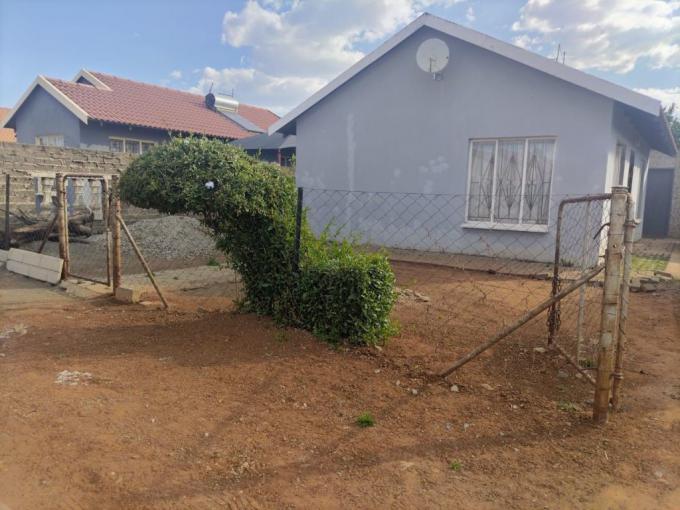 2 Bedroom House for Sale For Sale in Boitekong - MR694391