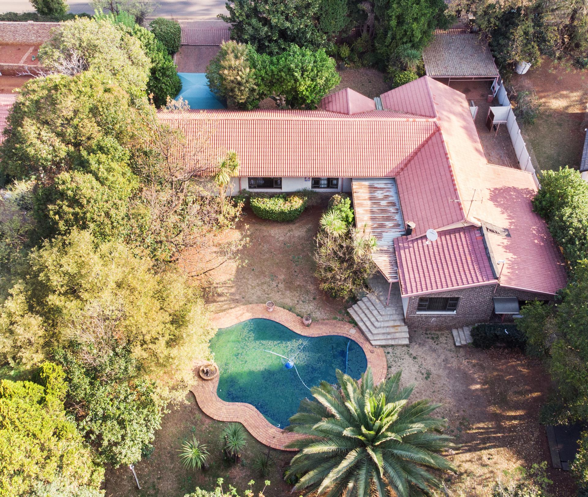  of property in Kloofendal