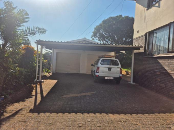 2 Bedroom Simplex for Sale For Sale in Bluff - MR694427