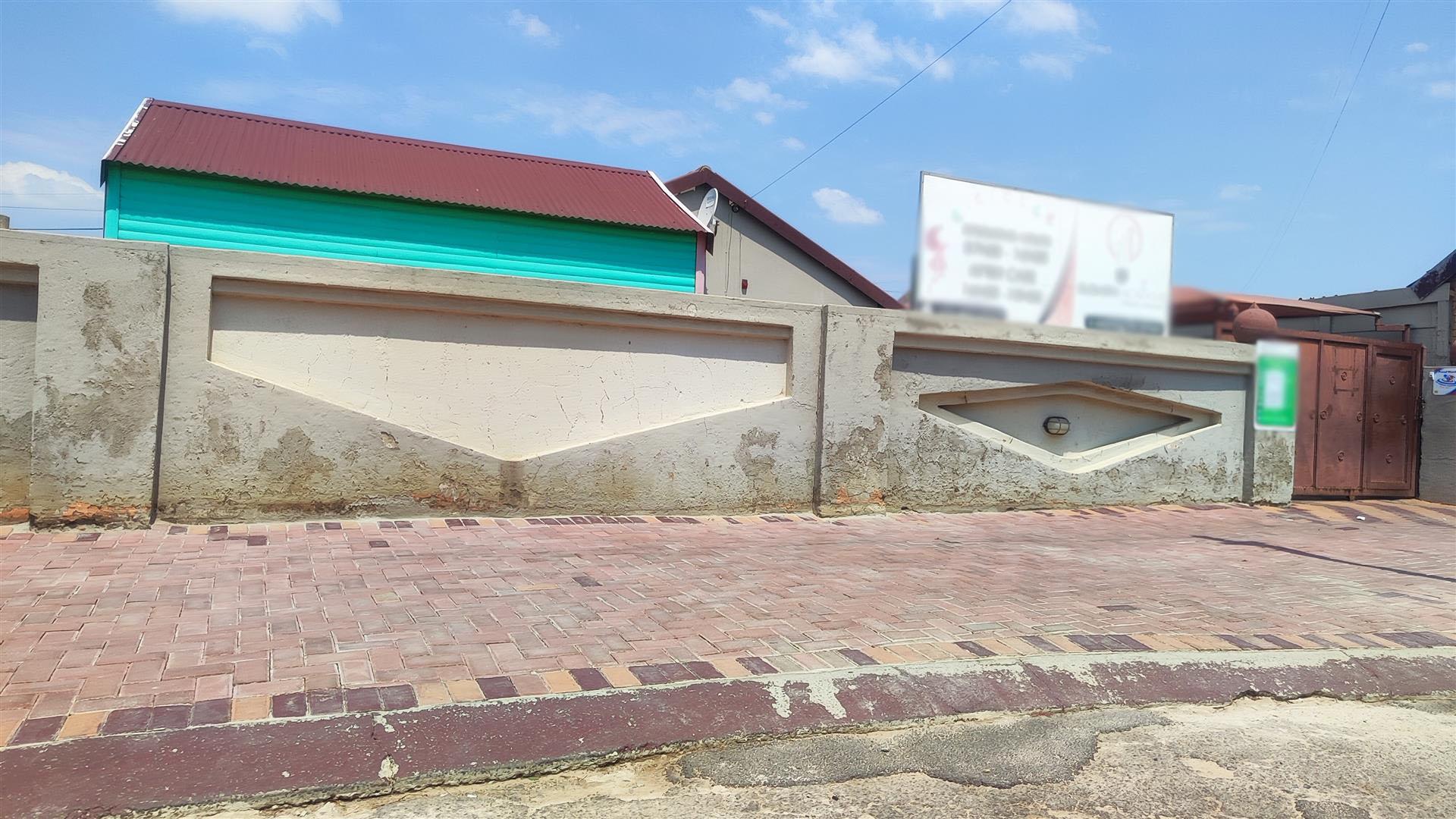 Front View of property in Daveyton