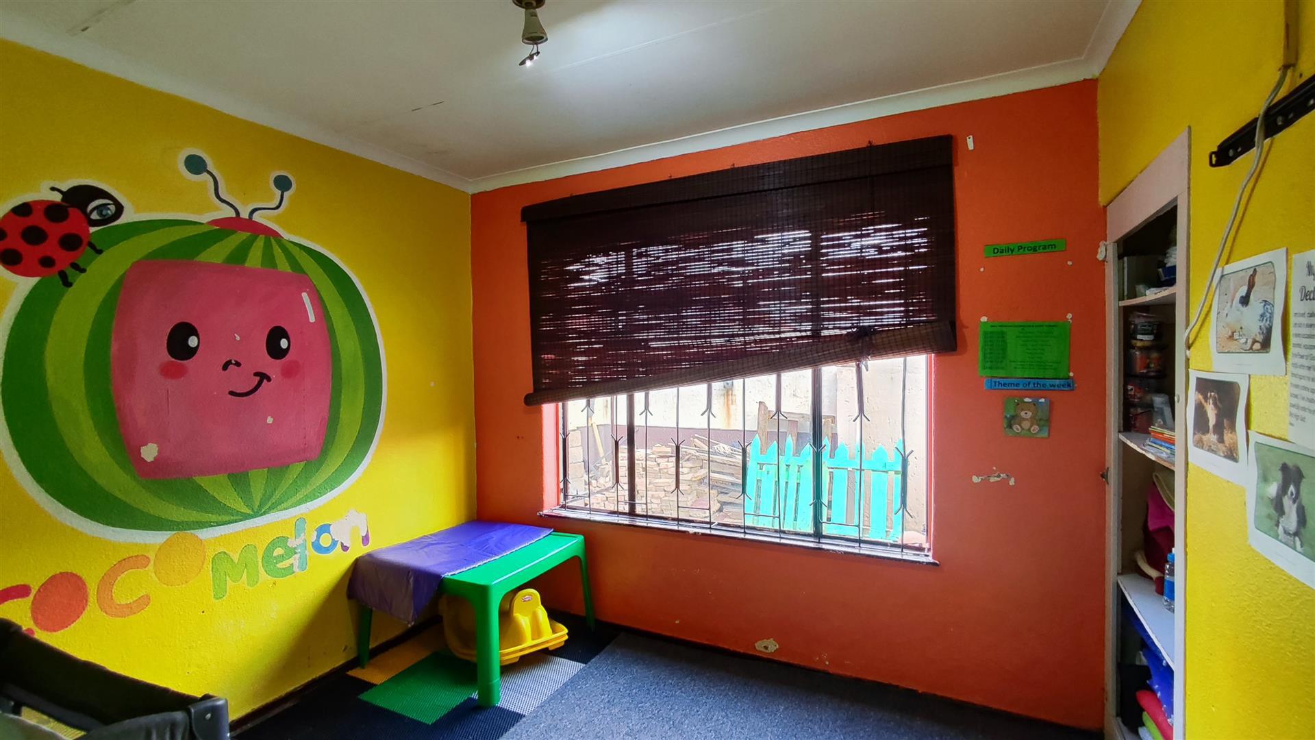 Bed Room 1 - 10 square meters of property in Daveyton