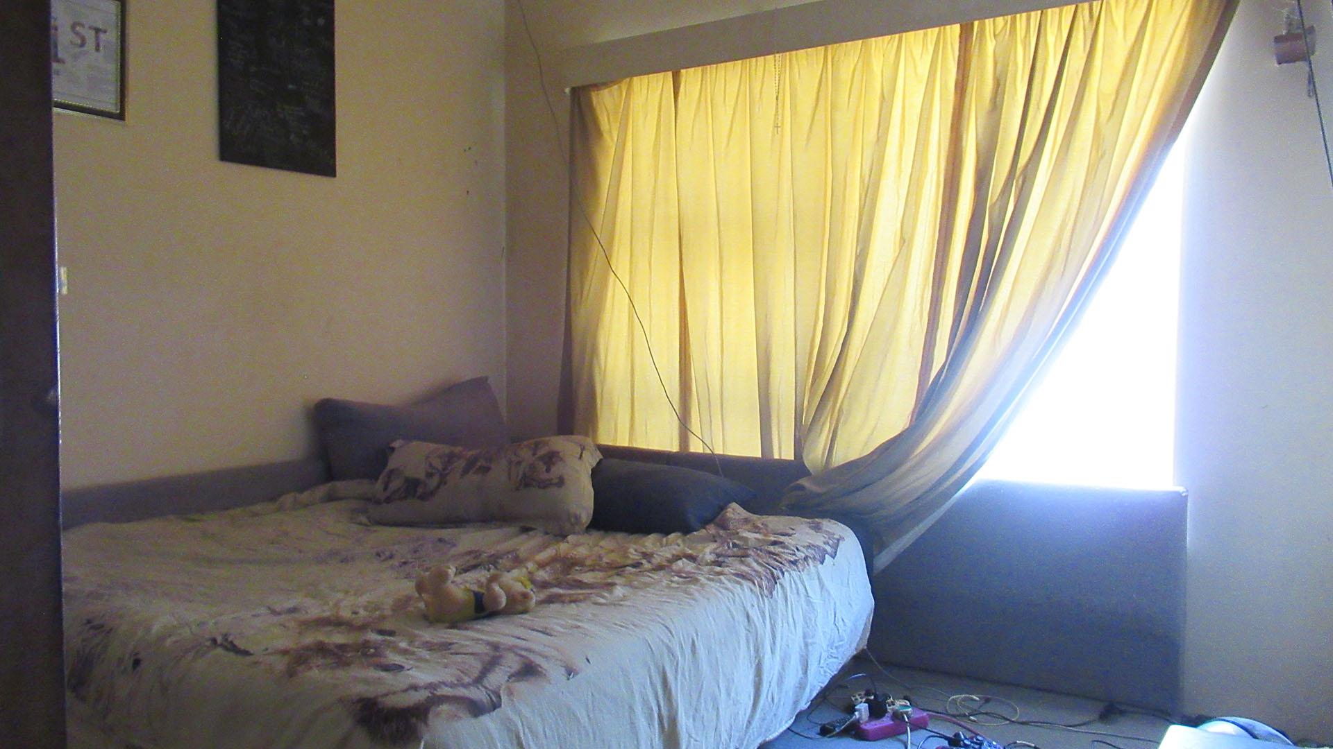 Bed Room 1 - 14 square meters of property in Tulisa Park